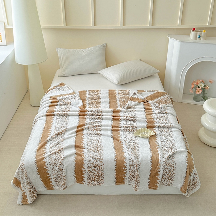 91家纺网 家纺一手货源 找家纺 枋梢家纺 2025新款ins风条纹阳离子提花保暖毛毯 暖棕