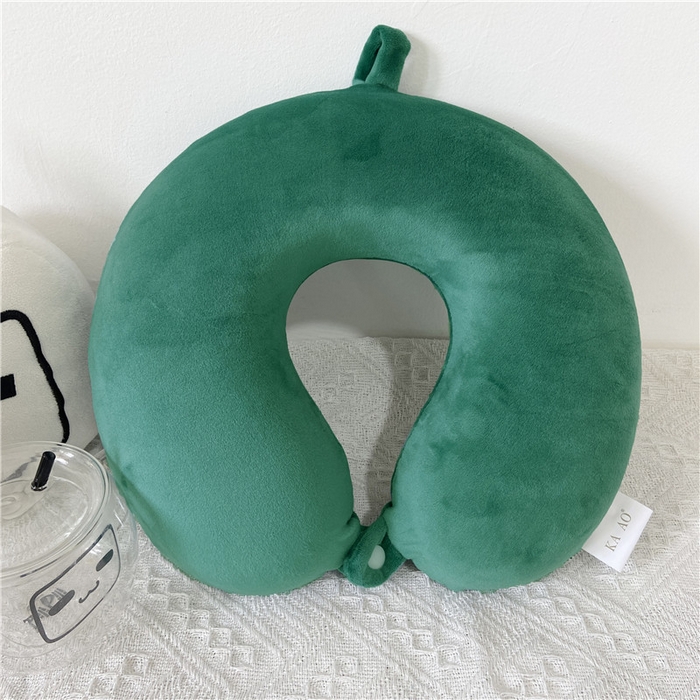 91家纺网 家纺一手货源 找家纺 卡奥家纺 2025新款纯U型枕旅行颈椎枕 墨绿32*31*12