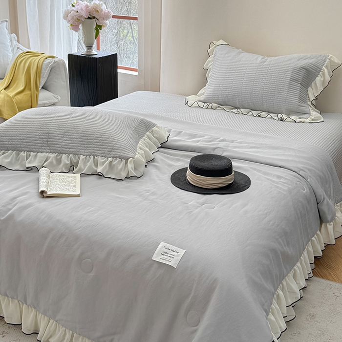 91家纺网 家纺一手货源 找家纺 琳可家居 2025新款雪精灵系列兰精天丝凉感床盖三件套 素雅灰
