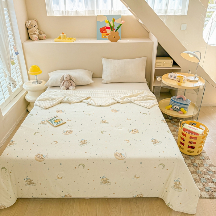 91家纺网 家纺一手货源 找家纺 米可 2025新款A类凉感丝冰豆豆夏凉被 月亮兔-米色