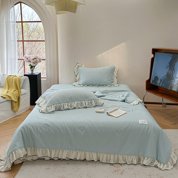 91家纺网 家纺一手货源 找家纺 琳可家居 2025新款雪精灵系列兰精天丝凉感床盖三件套 晴空蓝