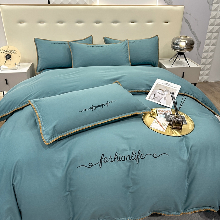 91家纺网 家纺一手货源 找家纺 2025新款13374全棉母婴级贝壳绣宽边枕套纯色刺绣三角针四件套全棉贡缎新疆长绒字母款 贝壳绣-摩卡绿