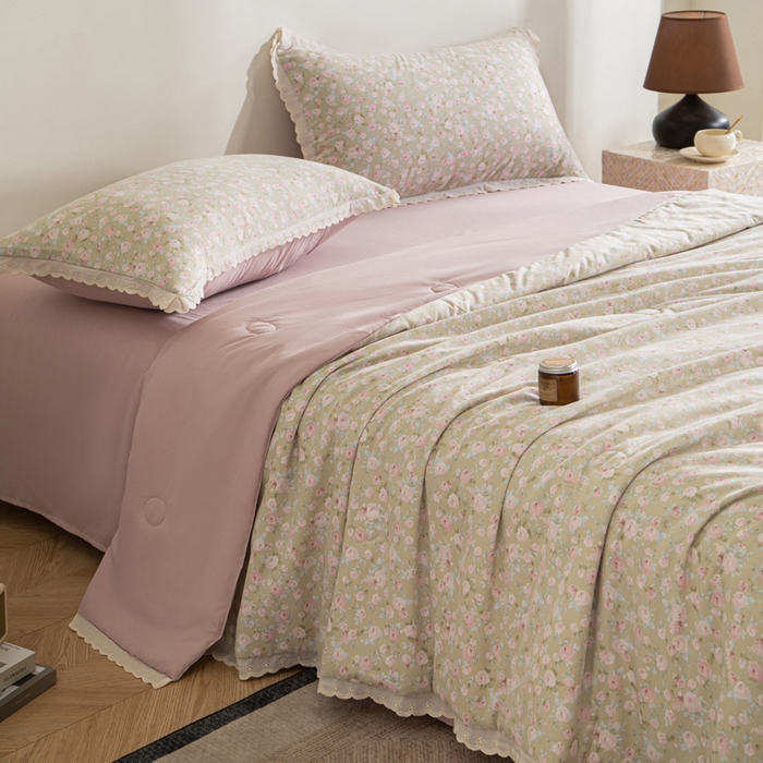 91家纺网 家纺一手货源 找家纺 玛德琳 2025新款双层纱大豆夏凉被空调被夏被四件套 马丁的画