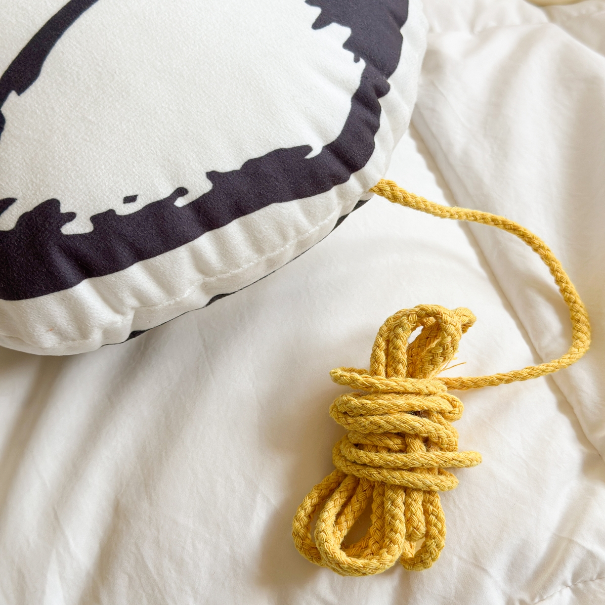 91家纺网 家纺一手货源 找家纺 （总）美茉家居 为你亮灯（靠垫）