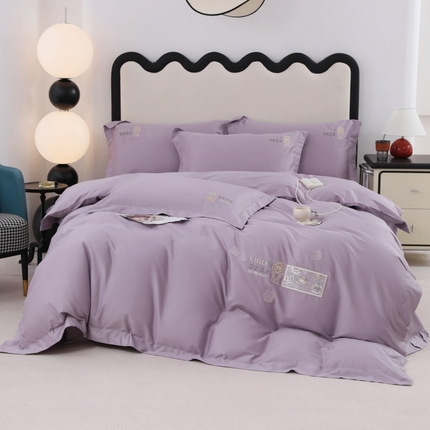 91家纺网 家纺一手货源 找家纺 优姿家纺2025新品高端加密全棉100支绣花宽边四件套 玫瑰花簇紫罗兰