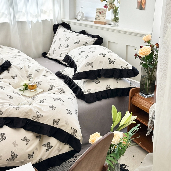 91家纺网 家纺一手货源 找家纺 芷凡家纺 2025新款皱皱云感棉赫本风韩式花边四件套 蝶梦