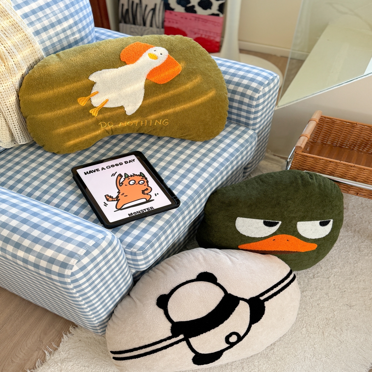 91家纺网 家纺一手货源 找家纺 （总）美茉家居 2025新款云朵绒异形抱枕