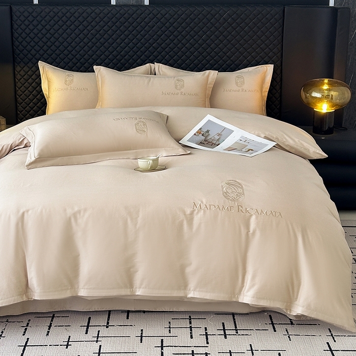 91家纺网 家纺一手货源 找家纺 梦莱斯2025新款长绒棉刺绣轻奢系列四件套 奶油白