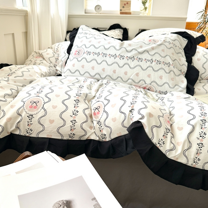 91家纺网 家纺一手货源 找家纺 芷凡家纺 2025新款皱皱云感棉赫本风韩式花边四件套 波纹