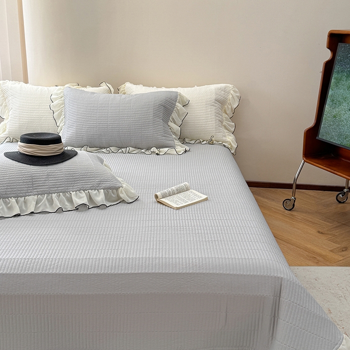 91家纺网 家纺一手货源 找家纺 琳可家居 2025新款雪精灵系列兰精天丝凉感床盖三件套 素雅灰