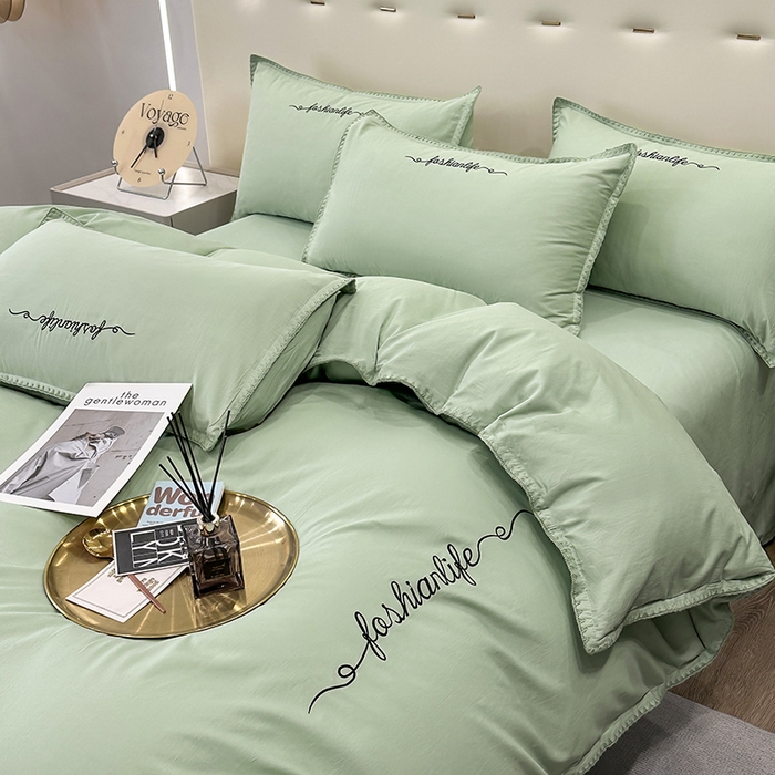 91家纺网 家纺一手货源 找家纺 2025新款13374全棉母婴级贝壳绣宽边枕套纯色刺绣三角针四件套全棉贡缎新疆长绒字母款 贝壳绣-炫彩绿