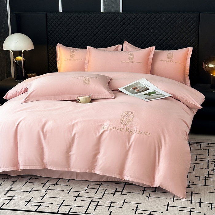 91家纺网 家纺一手货源 找家纺 梦莱斯2025新款长绒棉刺绣轻奢系列四件套 月夕粉