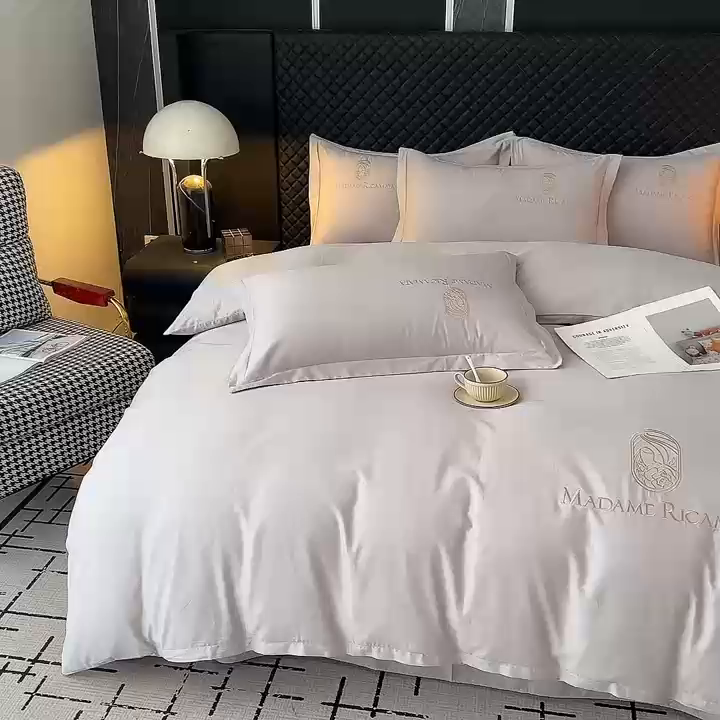 91家纺网 家纺一手货源 找家纺 梦莱斯2025新款长绒棉刺绣轻奢系列四件套 星空灰