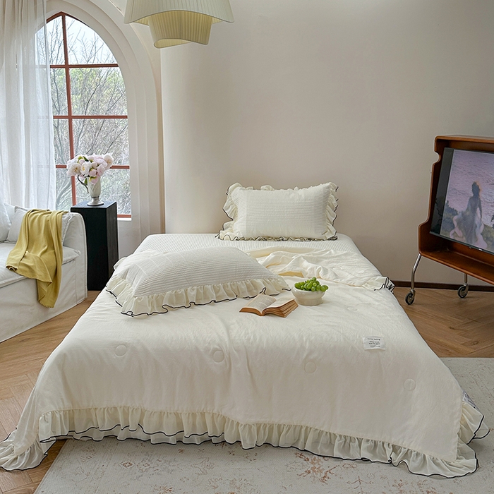 91家纺网 家纺一手货源 找家纺 琳可家居 2025新款雪精灵系列兰精天丝凉感床盖三件套 香草白