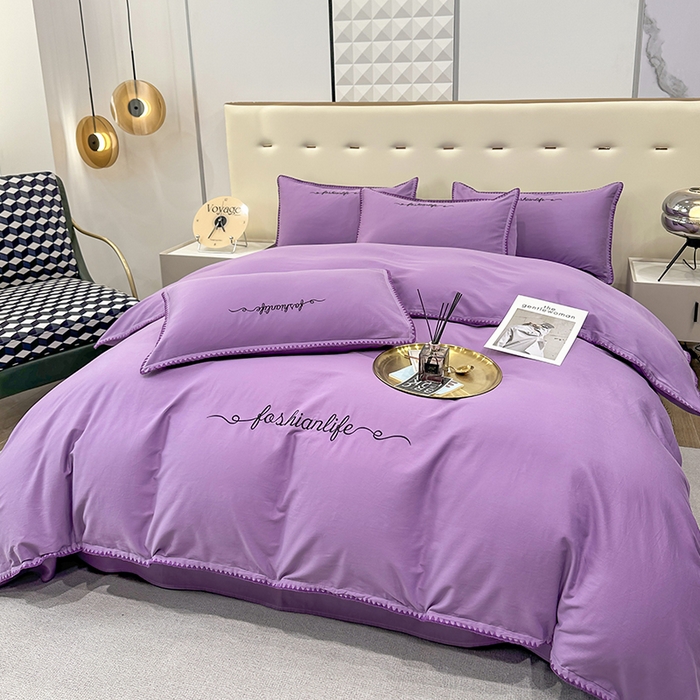 91家纺网 家纺一手货源 找家纺 2025新款13374全棉母婴级贝壳绣宽边枕套纯色刺绣三角针四件套全棉贡缎新疆长绒字母款 贝壳绣-典雅紫