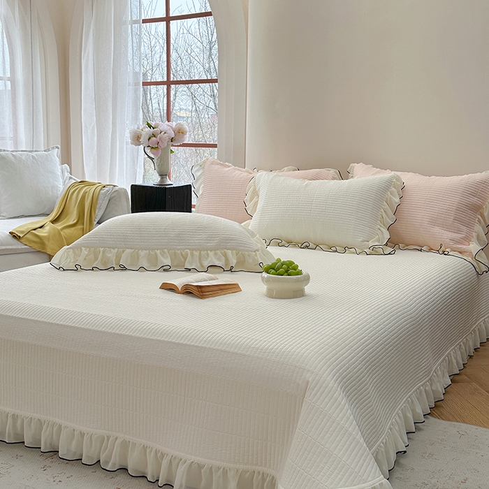 91家纺网 家纺一手货源 找家纺 琳可家居 2025新款雪精灵系列兰精天丝凉感床盖三件套 香草白