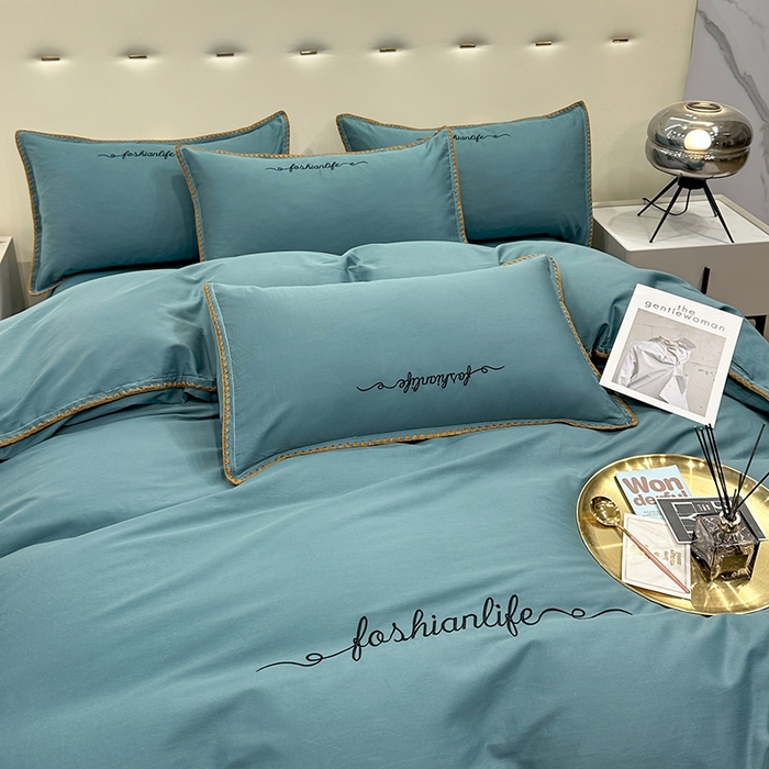 91家纺网 家纺一手货源 找家纺 2025新款13374全棉母婴级贝壳绣宽边枕套纯色刺绣三角针四件套全棉贡缎新疆长绒字母款 贝壳绣-摩卡绿