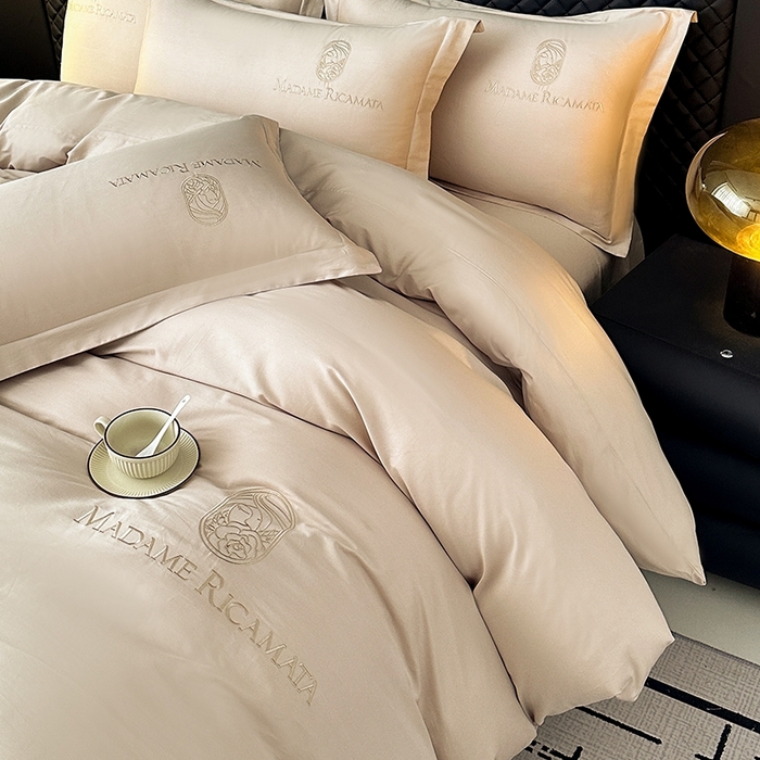 91家纺网 家纺一手货源 找家纺 梦莱斯2025新款长绒棉刺绣轻奢系列四件套 奶油白