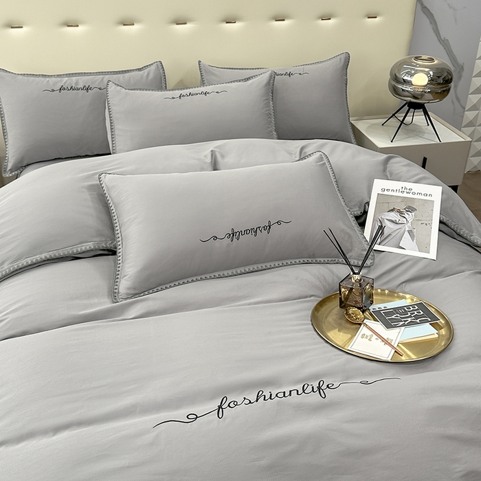 91家纺网 家纺一手货源 找家纺 2025新款13374全棉母婴级贝壳绣宽边枕套纯色刺绣三角针四件套全棉贡缎新疆长绒字母款 贝壳绣-绅士灰