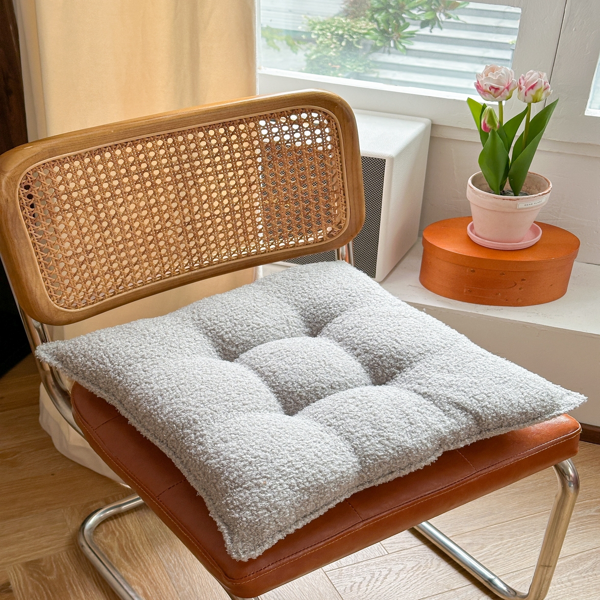 91家纺网 家纺一手货源 找家纺 美茉家居 2025新款泰迪绒方形坐垫 浅灰