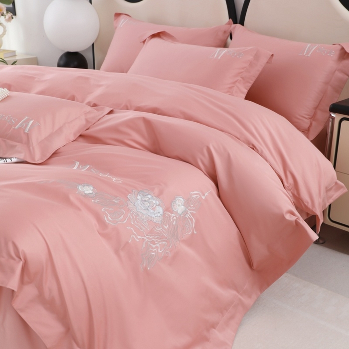 91家纺网 家纺一手货源 找家纺 优姿家纺2025新品高端加密全棉100支绣花宽边四件套 淡雅生活-粉色