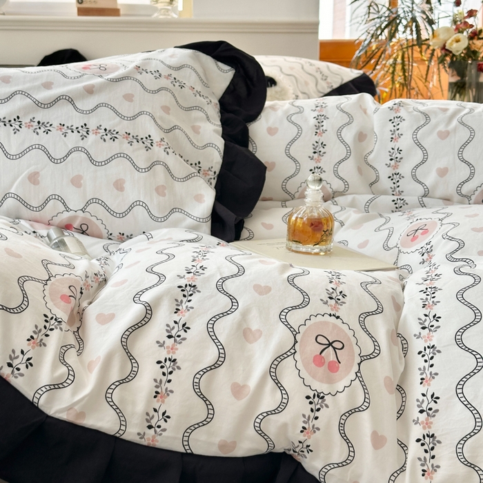 91家纺网 家纺一手货源 找家纺 芷凡家纺 2025新款皱皱云感棉赫本风韩式花边四件套 波纹