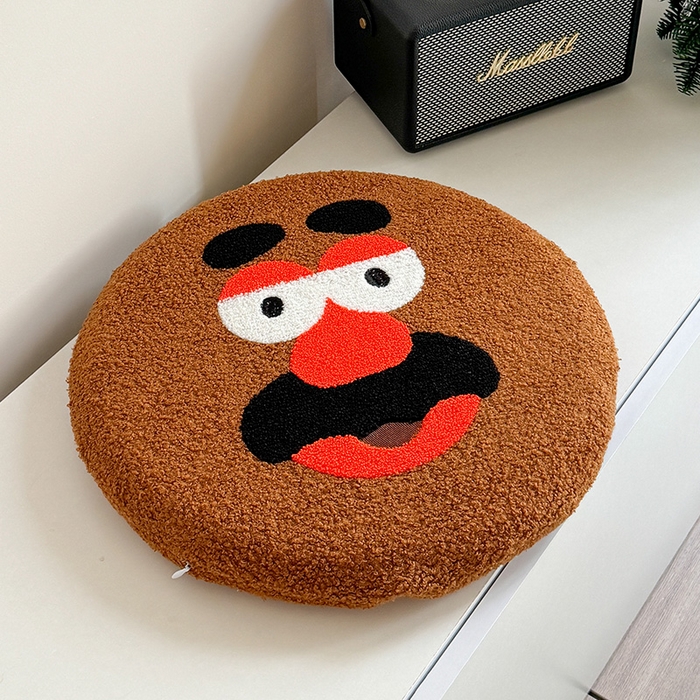 91家纺网 家纺一手货源 找家纺 美茉家居 2025新款泰迪绒毛巾绣坐垫 土豆先生