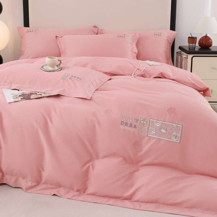 91家纺网 家纺一手货源 找家纺 优姿家纺2025新品高端加密全棉100支绣花宽边四件套 玫瑰花簇粉色