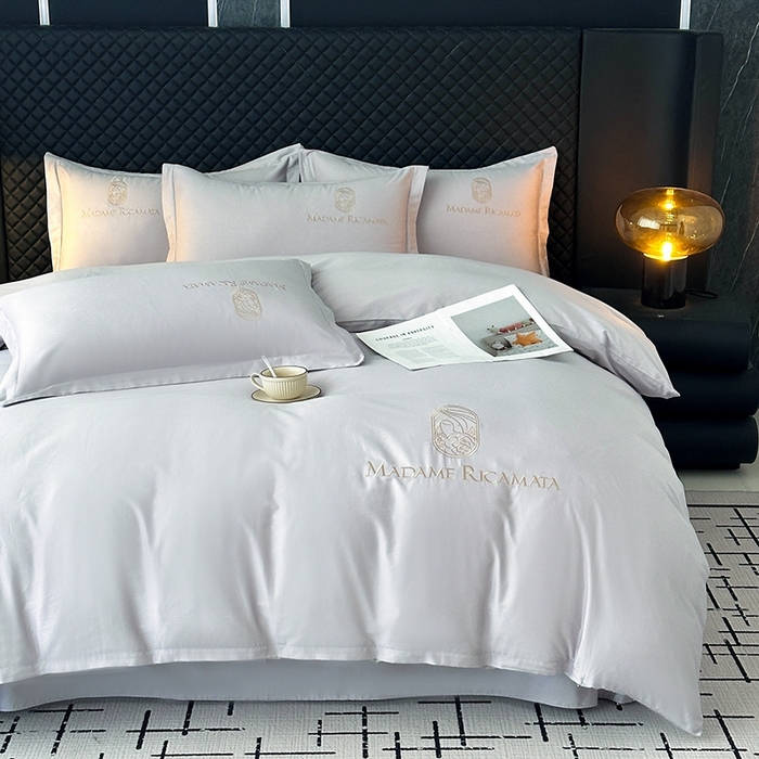 91家纺网 家纺一手货源 找家纺 梦莱斯2025新款长绒棉刺绣轻奢系列四件套 星空灰