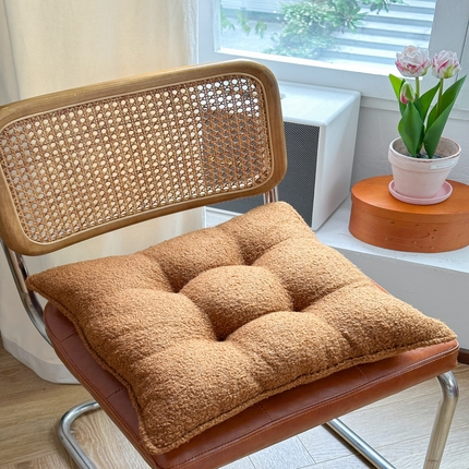 美茉家居 2025新款泰迪绒方形坐垫 焦糖