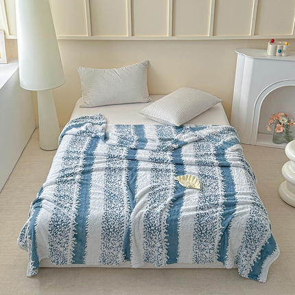 91家纺网 家纺一手货源 找家纺 （总）枋梢家纺 2025新款ins风条纹阳离子提花保暖毛毯