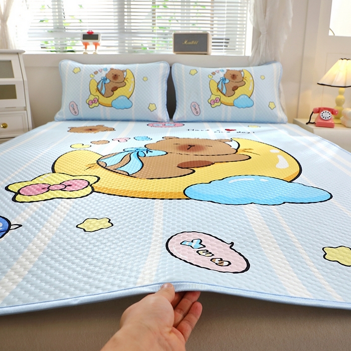 91家纺网 家纺一手货源 找家纺 （总）2025大版卡通夏季凉豆豆凉席三件套空调房床笠款凉席三件套