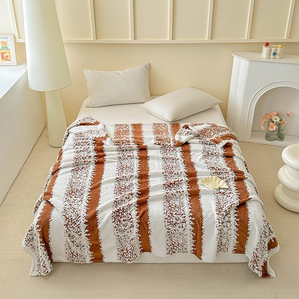 91家纺网 家纺一手货源 找家纺 （总）枋梢家纺 2025新款ins风条纹阳离子提花保暖毛毯