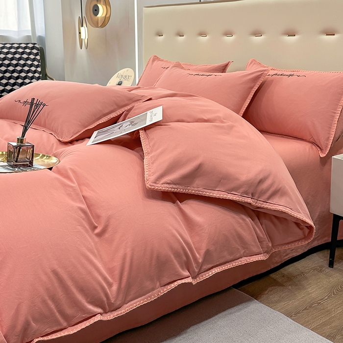 91家纺网 家纺一手货源 找家纺 2025新款13374全棉母婴级贝壳绣宽边枕套纯色刺绣三角针四件套全棉贡缎新疆长绒字母款 贝壳绣-奶油粉