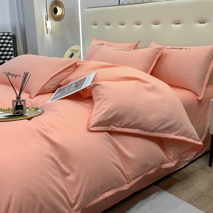 91家纺网 家纺一手货源 找家纺 2025新款13374全棉母婴级贝壳绣宽边枕套纯色刺绣三角针四件套全棉贡缎新疆长绒字母款 贝壳绣-玉颜粉