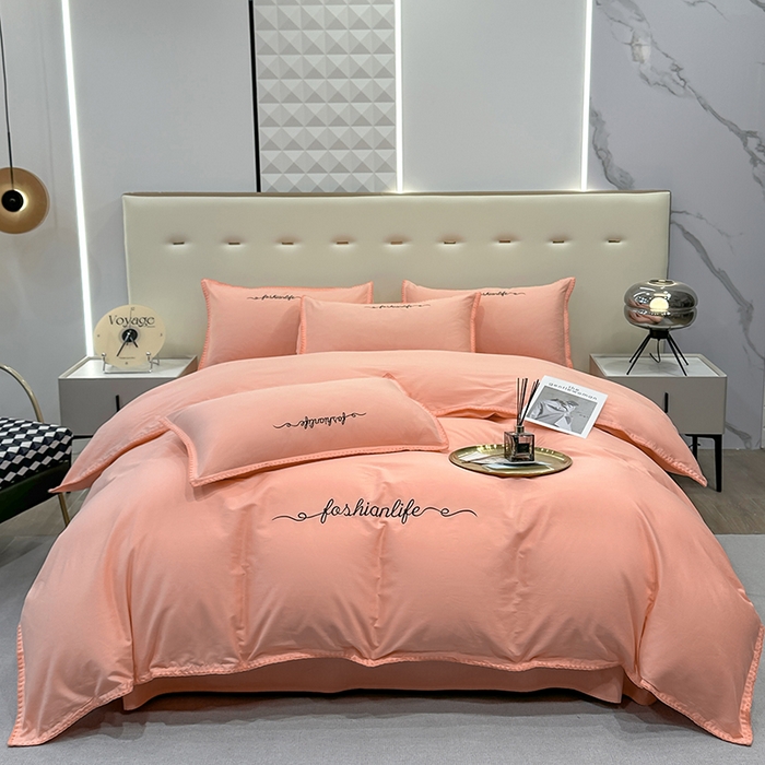 91家纺网 家纺一手货源 找家纺 2025新款13374全棉母婴级贝壳绣宽边枕套纯色刺绣三角针四件套全棉贡缎新疆长绒字母款 贝壳绣-玉颜粉