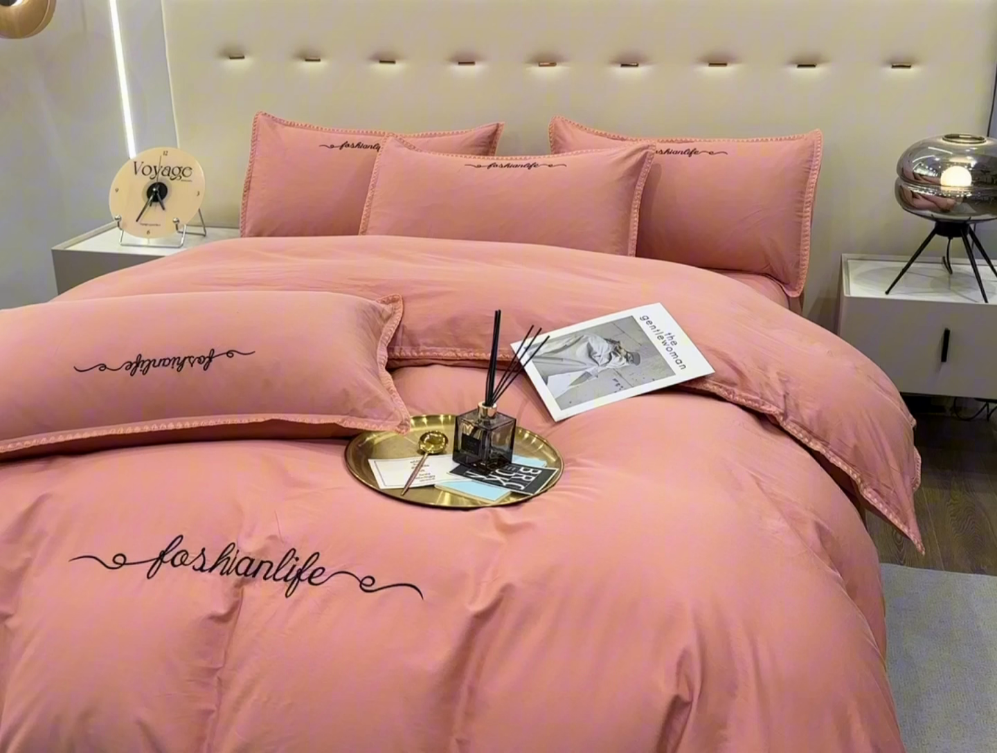 91家纺网 家纺一手货源 找家纺 2025新款13374全棉母婴级贝壳绣宽边枕套纯色刺绣三角针四件套全棉贡缎新疆长绒字母款 贝壳绣-奶油粉