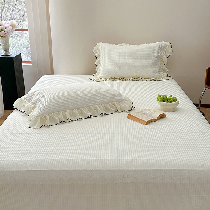 91家纺网 家纺一手货源 找家纺 琳可家居 2025新款雪精灵系列兰精天丝凉感床盖三件套 香草白