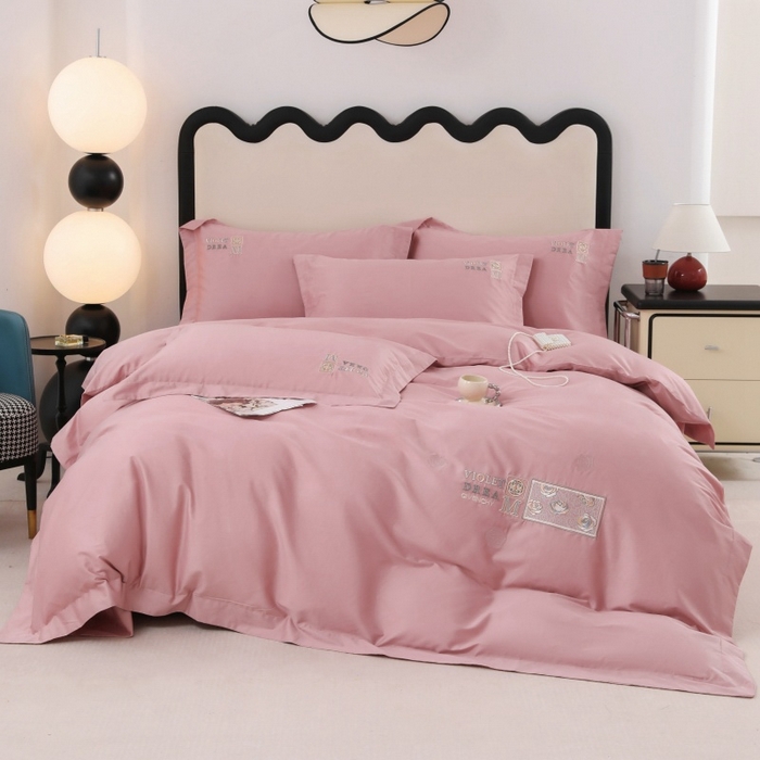 91家纺网 家纺一手货源 找家纺 优姿家纺2025新品高端加密全棉100支绣花宽边四件套 玫瑰花簇豆沙红