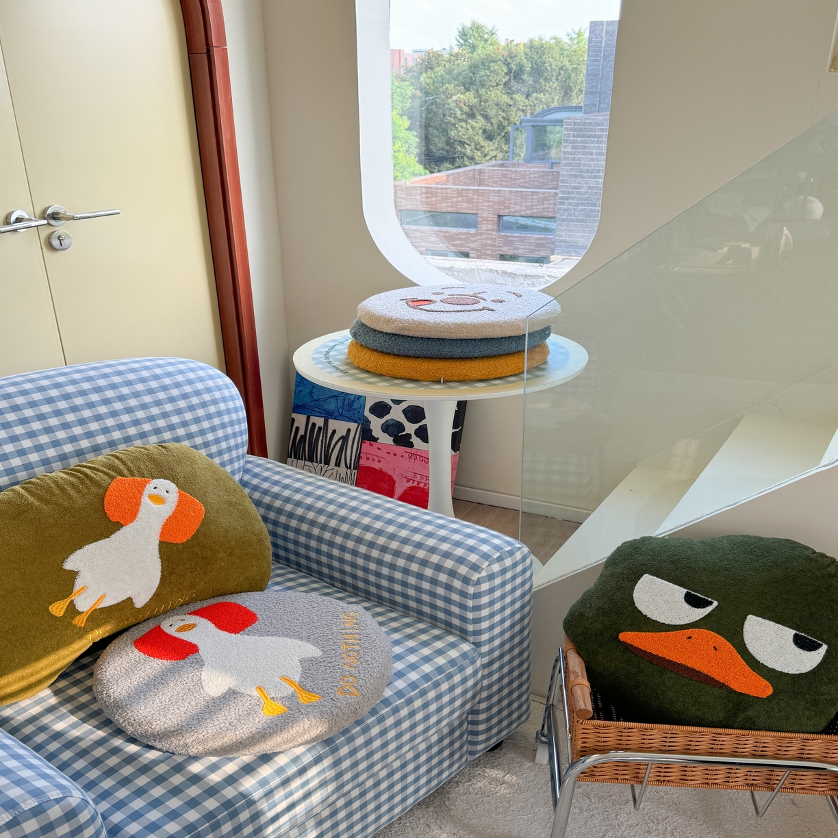 91家纺网 家纺一手货源 找家纺 （总）美茉家居 2025新款泰迪绒毛巾绣坐垫