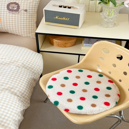 美茉家居 2025新款兔毛绒波点坐垫 彩波咖