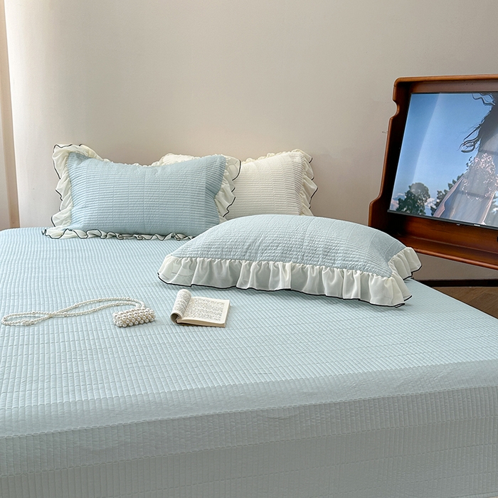 91家纺网 家纺一手货源 找家纺 琳可家居 2025新款雪精灵系列兰精天丝凉感床盖三件套 晴空蓝