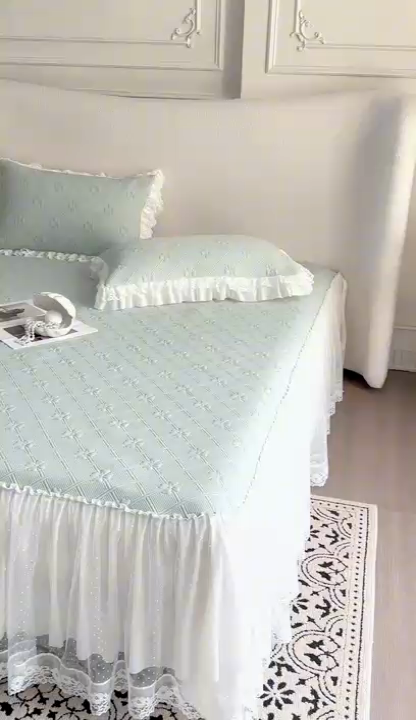 91家纺网 家纺一手货源 找家纺 （总）北纬27度 2025新款法式优雅自带凉感科技复合三明治凉席三件套-幸运草系列