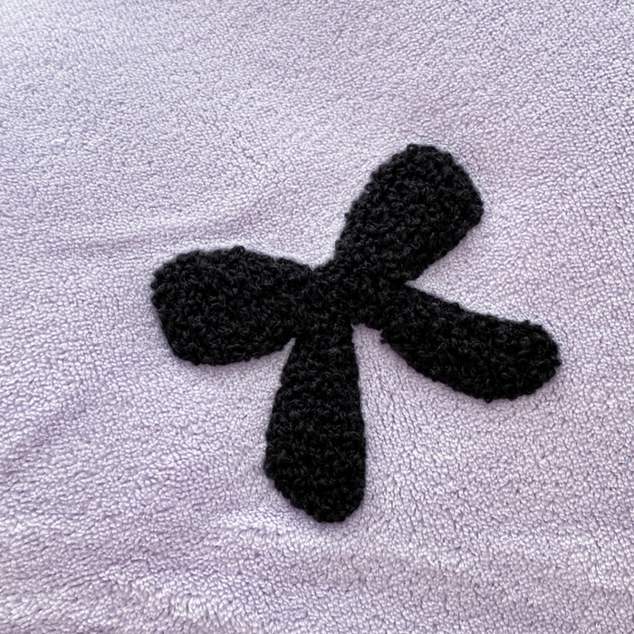 91家纺网 家纺一手货源 找家纺 梦莱斯2025新款黑边绣花牛奶绒四件套 蝴蝶结-紫