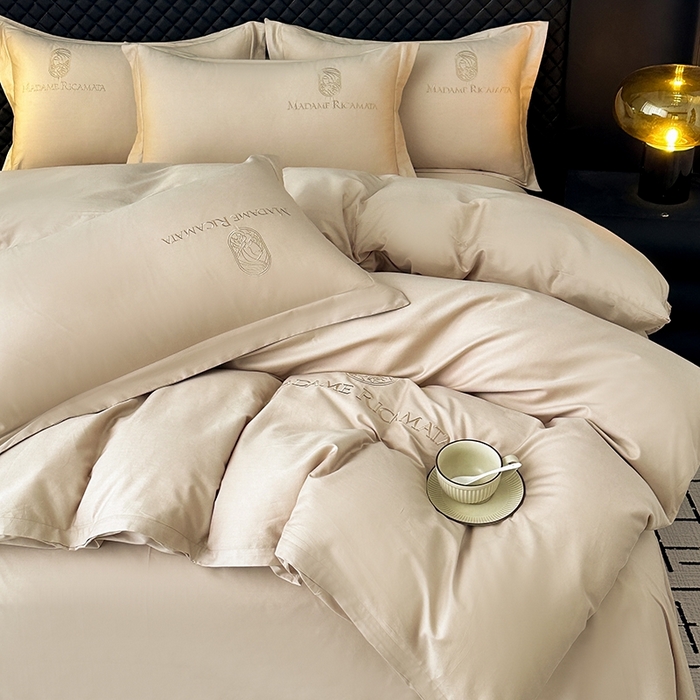 91家纺网 家纺一手货源 找家纺 梦莱斯2025新款长绒棉刺绣轻奢系列四件套 奶油白