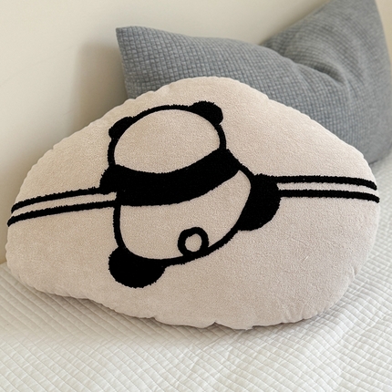91家纺网 家纺一手货源 找家纺 美茉家居 2025新款云朵绒异形抱枕 翻墙熊猫