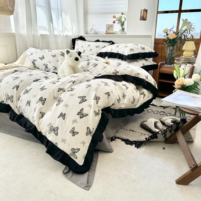 91家纺网 家纺一手货源 找家纺 芷凡家纺 2025新款皱皱云感棉赫本风韩式花边四件套 蝶梦