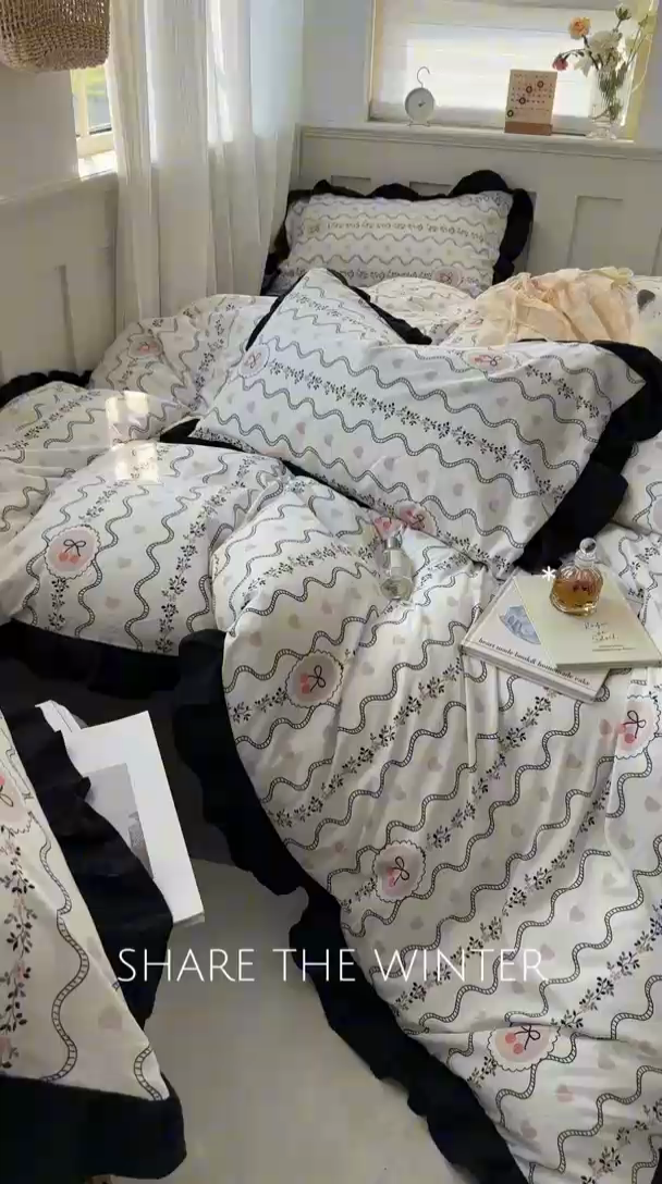 91家纺网 家纺一手货源 找家纺 芷凡家纺 2025新款皱皱云感棉赫本风韩式花边四件套 波纹