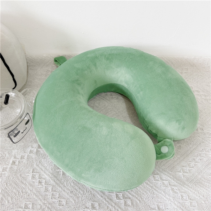 91家纺网 家纺一手货源 找家纺 卡奥家纺 2025新款纯U型枕旅行颈椎枕 橄榄绿32*31*12