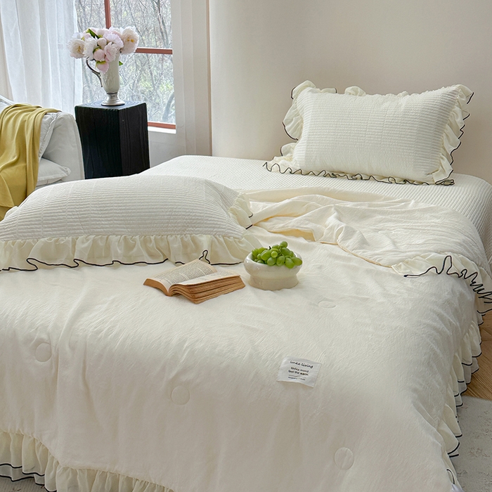 91家纺网 家纺一手货源 找家纺 琳可家居 2025新款雪精灵系列兰精天丝凉感床盖三件套 香草白